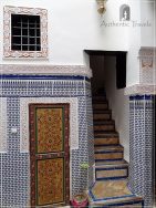Casa Aya Medina: the staircase in the inner courtyard