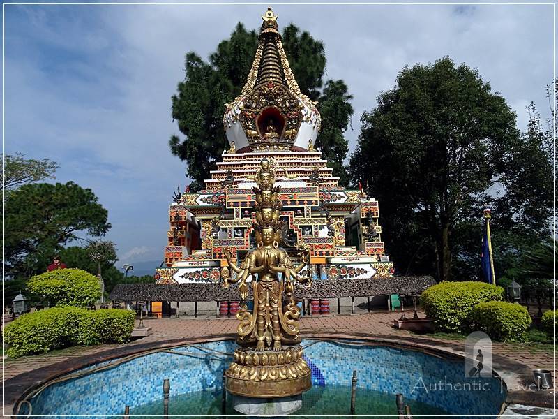 Kopan Monastery: the stupa garden